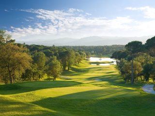 Bahn 13 auf dem PGA Catalunya Resort.